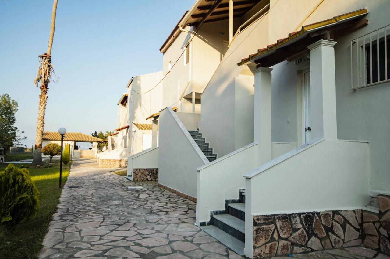 Parakladi Seaside Retreat Melikia Exterior photo